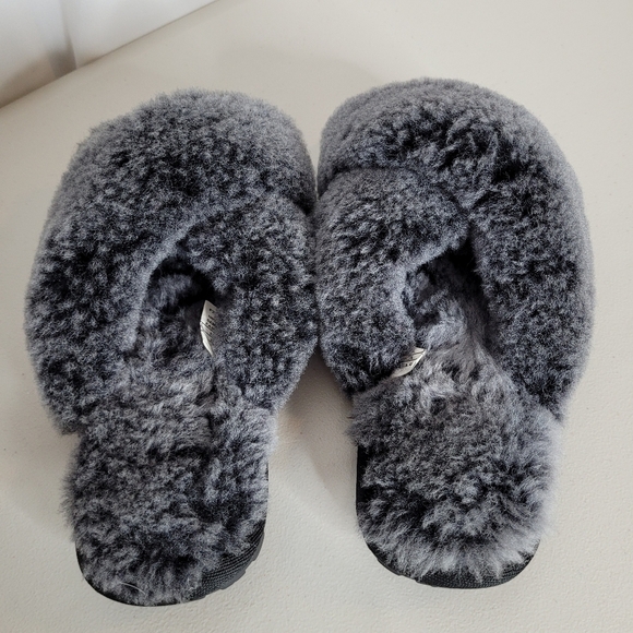 EMU Australia Mayberry Frost Fuzzy Charcoal Gray Sheepskin Slipper Shoe - Size 6 - Picture 6 of 9